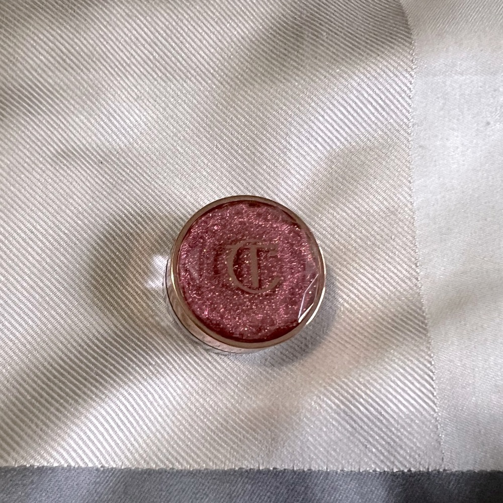 Charlotte Tilbury Jewel Pot eyeshadow “Pillow Talk” shade